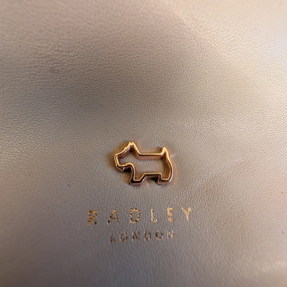 RADLEY LONDON Pale Pink Leather Tote with Gold Dog Emblem